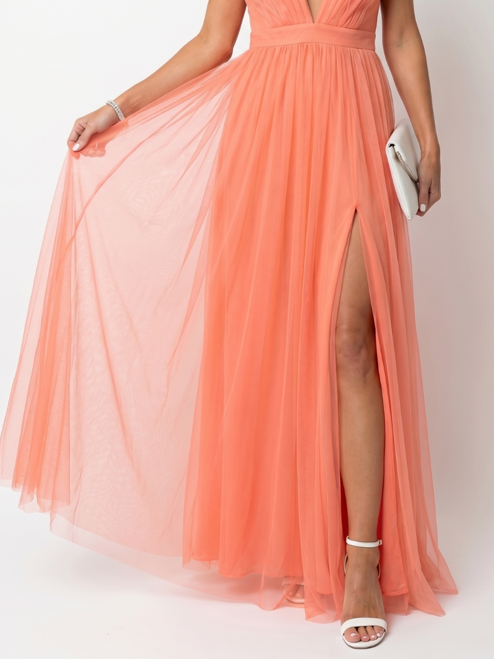 Tia | Maxi Dress with Deep V-Neck and Pleats