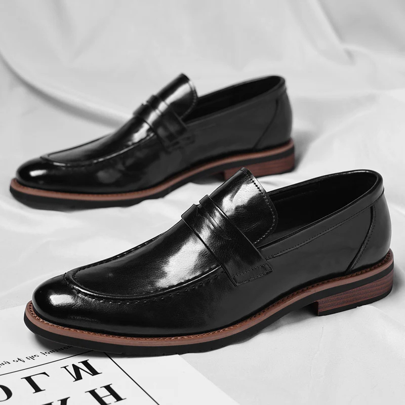 Veneto | Black Loafers for Women with Cushioned Footbed | Stylish Comfort for Everyday Wear 7
